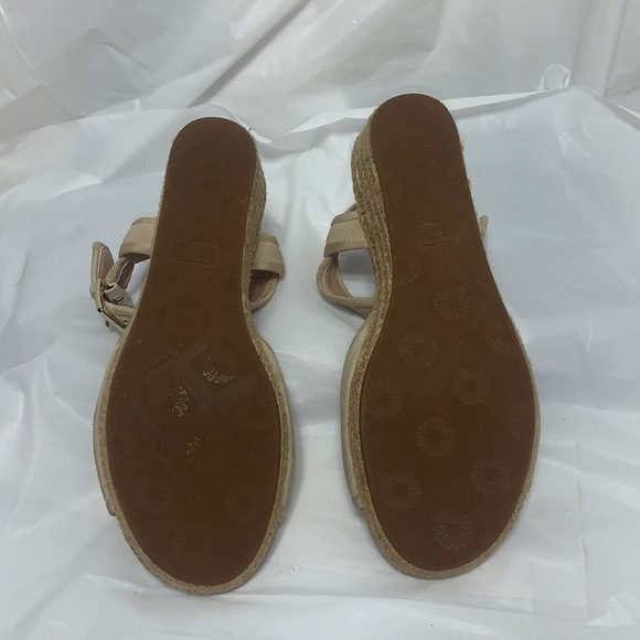 WOMEN’S UGG Maybell Cream Suede Open Toe Wedge Espadrilles Sandal 1019887 Size 7 - Picture 8 of 11